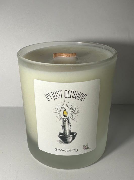 IJG Snowberry Candle - Im Just Glowing